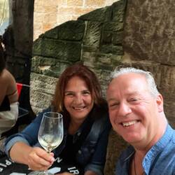 Am Abend sind wir im Doss House gelandet. Tolle Bar in verschiedenen Ebenen