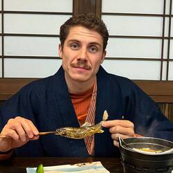 😃 die Japaner essen den Fisch komplett