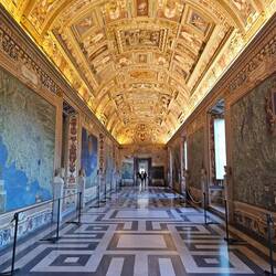 Majestueuse Gallérie des cartes géographiques quasi seuls