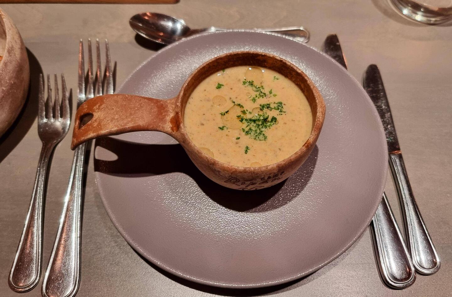 Sensationelle Pilzsuppe im "Camp Ripan" in der Nähe von Kiruna