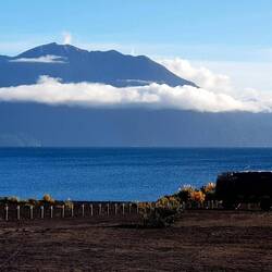 Petrohué. Lago Todos Los Santos.