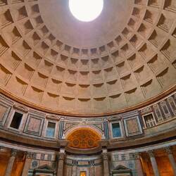 L'église du Panthéon à l'énigme non résolue concernant son plafond romain qui "tient" toujours