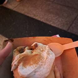 Ha mi mit äre Zimtrolle in en Eggä gflüchtet 😂