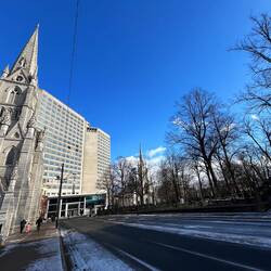 „Halifax im Winter: Charmante Straßen, kalte Luft und der perfekte Mix aus Stadtflair und Natur! ❄️🏙️“