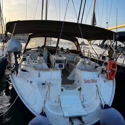 Diego's boat sleeps 10 m, 3 toilets and showers