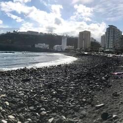 Weitere kleine Möglichkeiten, aber sehr steinig - Playa de La Barranquera.