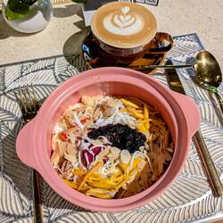 Secret Garden & AVOCADO Resto & Café Hoi An