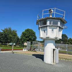 Der Beobachtungturm musste fürs Museum etwas gekürzt werden