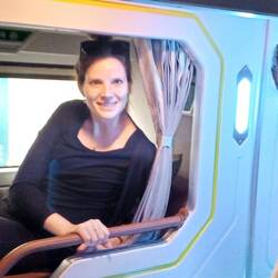 VIP sleeper bus to Sapa