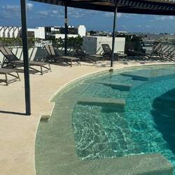 Dachterrasse des Gebäudekomplexes