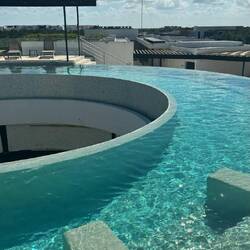 Dachterrasse des Gebäudekomplexes