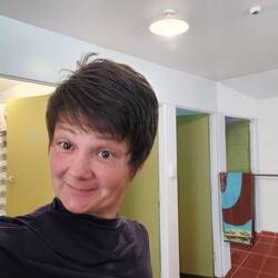Haare sind ganz schön lang geworden 😅😅