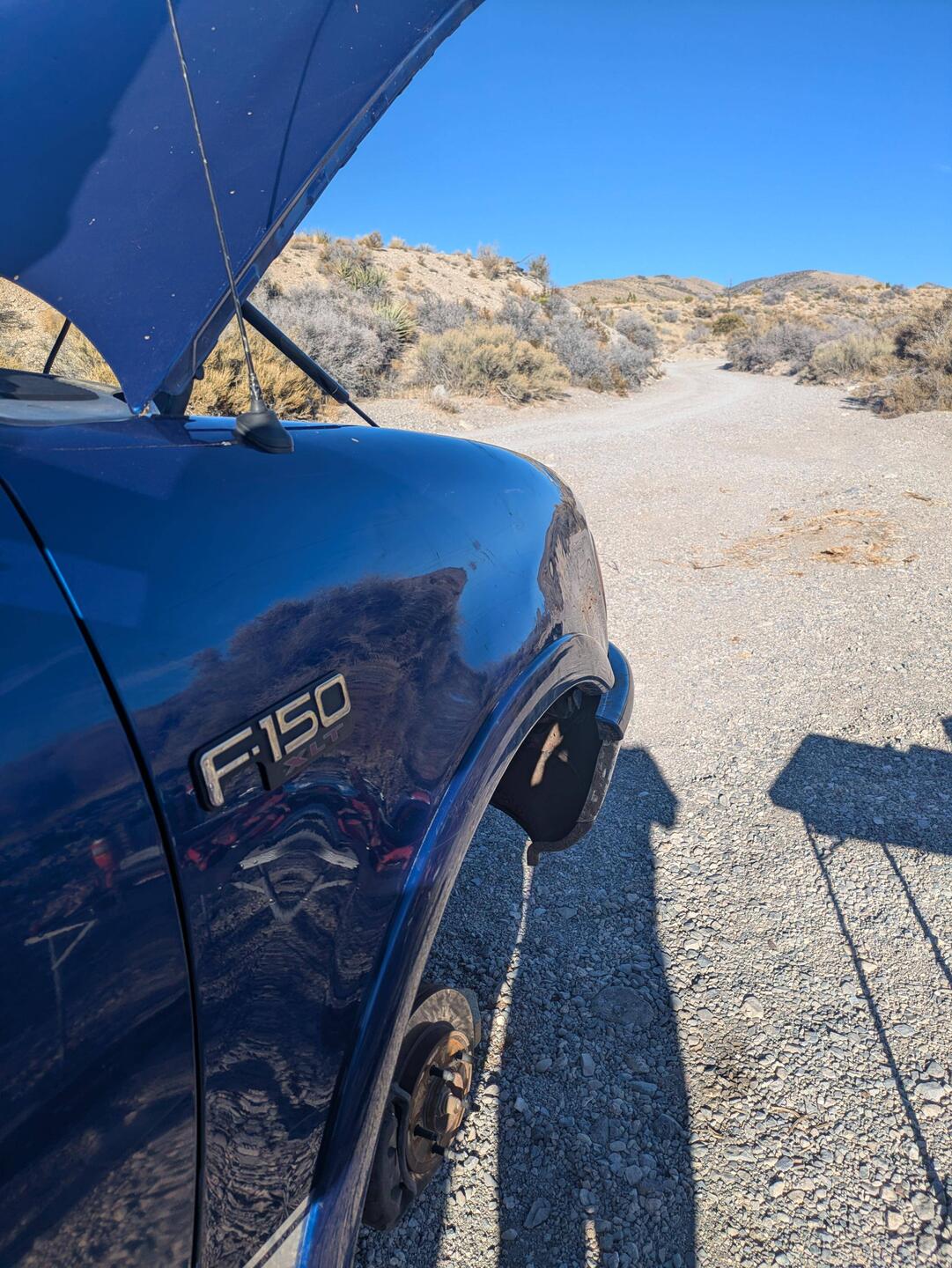 Ganz langsam jede Delle rausarbeiten.