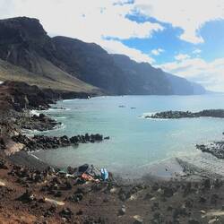 Fischerhafen und Blick Richtung Süden wo sich Los Gigantis befindet.