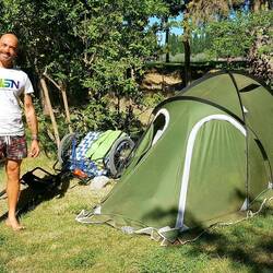 Meeting extraordinary people: Jesus, an Argentine walking-traveler.