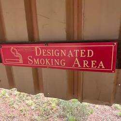 Ein Geocache in der Raucherecke