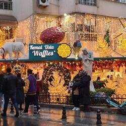 Weihnachtsdeko können Sie hier auch