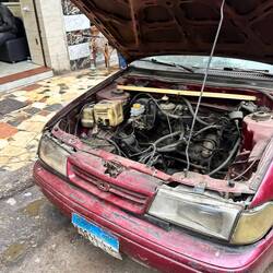 Etwas gezeichneter Wagen in Reparatur