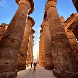 Säulenhalle war gedeckt