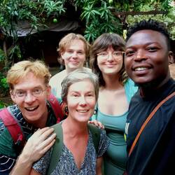 Yanna, Henning, Harris im Khomo la Coffee