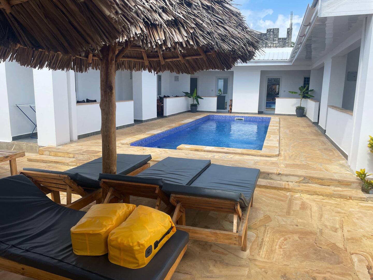 Diamond White Resort mit Pool