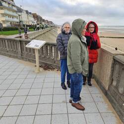 Sylvie, Aziz and Marie-The did not enjoy the cold