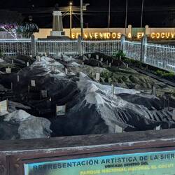 Maquette de la Sierra Nevada sur la place principale du village