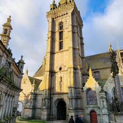 “Saint-Thégonnec Loc-Eguiner”