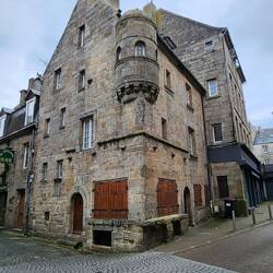 Maison prébendale à Saint-Pol-de-Léon. The Prebendary’s House was built by a canon around 1530.