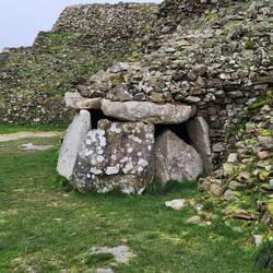 Cairn de Barnenez passage