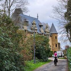 The present building incorporates an older part dating to 17th Century.