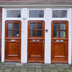 Drei Eingänge für drei verschiedene Wohnungen