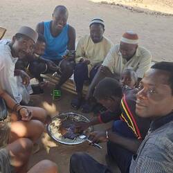 Gemeinsames Mittagessen