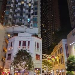 Wan Chai walkabout after supper