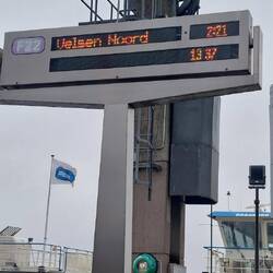 Vorbildlich mit Abfahrts Countdown!😁 Noch 2:21 min.