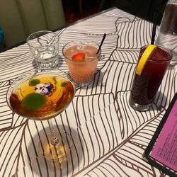 Lola, punch, strawberry makegeolli