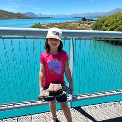 The kids each carried an armsful of bark for at least half a km.... just to dump it into the lake.