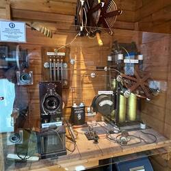 Telefunken wireless set replica, used by Mawson's expedition