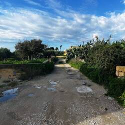 Yes ! A real road and not one way !