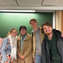 afscheidsfoto met chinese teacher