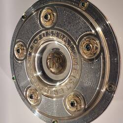 die Meisterschale
