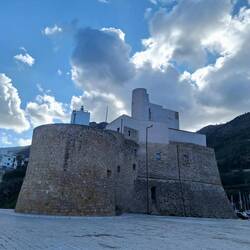 Castell mit Wolkenspiel