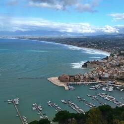 Blick auf Hafen Castellammare