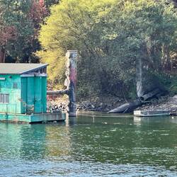 Pumpstation mit Wasserrohr