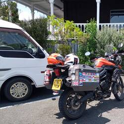 Zwei weit gereiste Engländer besuchten auch das Museum