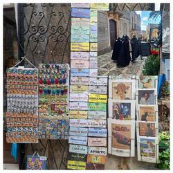 Magnete, Schilder und ... die Livemusik läuft durch die Gassen ...