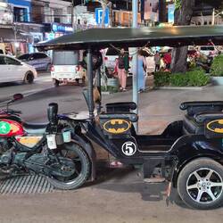 Batman fährt hier auch Tuktuk