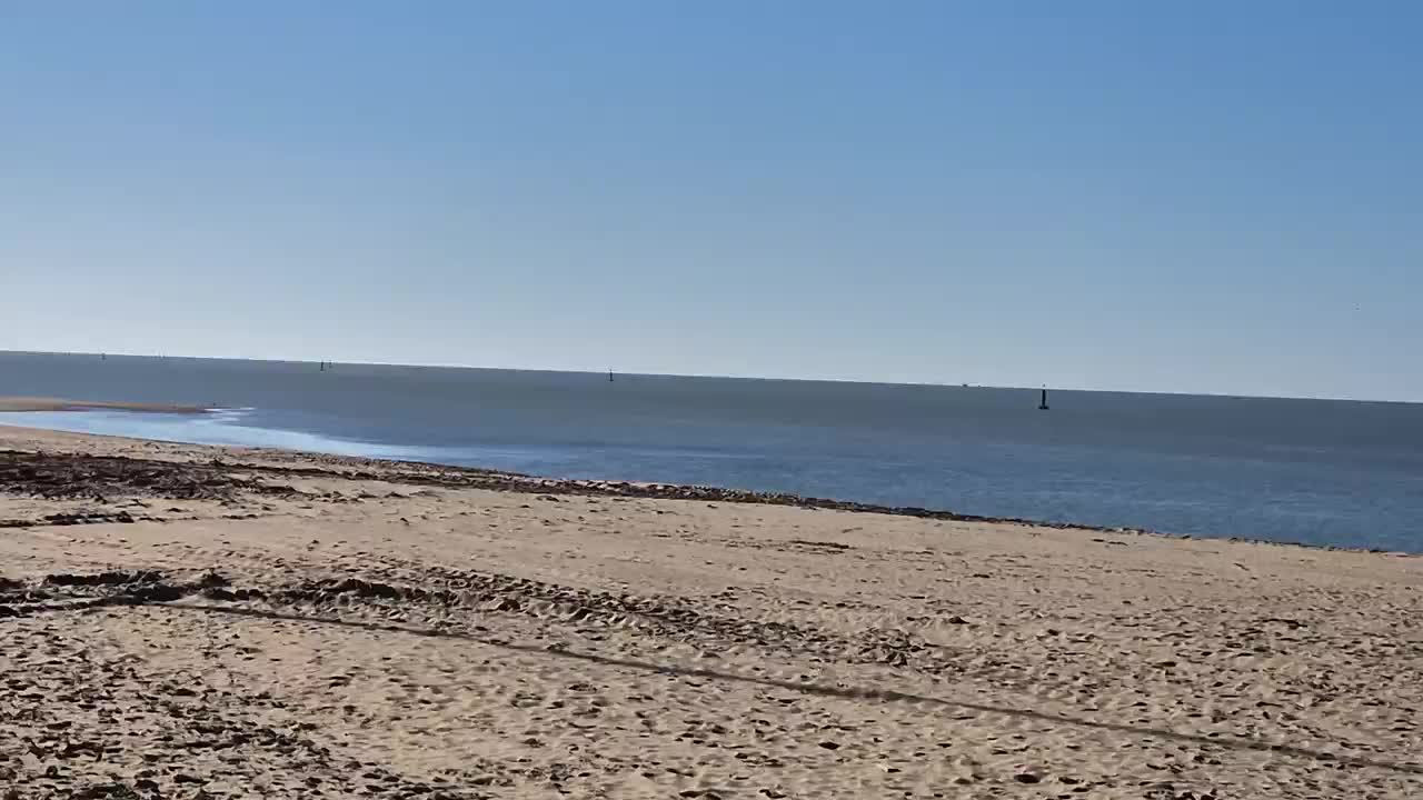 So viel Strand hüben wie drüben