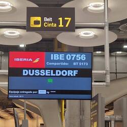 Warten auf das Köfferchen