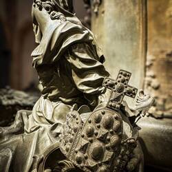 Kapuzinergruft ... detail from the dual sarcophagus of Emperor Franz & Empress Maria Theresa.